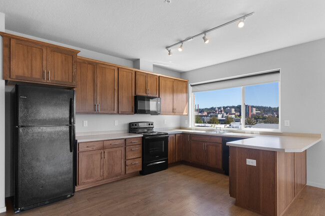 Highline at Kendall Yards in Spokane, WA - Foto de edificio - Building Photo