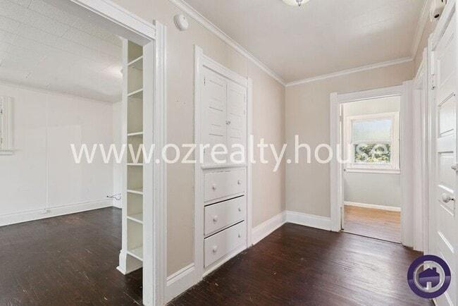 2727 Robinwood Ave in Toledo, OH - Building Photo - Building Photo