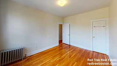 1845 Commonwealth Ave, Unit 14 in Boston, MA - Foto de edificio - Building Photo