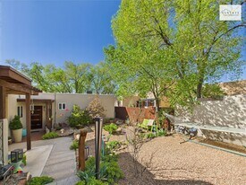 1308 Cibola Cir in Santa Fe, NM - Building Photo