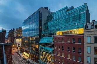 505 Greenwich St in New York, NY - Building Photo - Building Photo