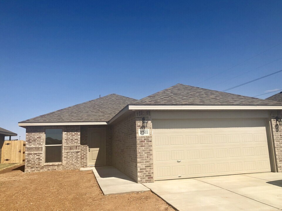 10511 Valencia Ave in Lubbock, TX - Building Photo