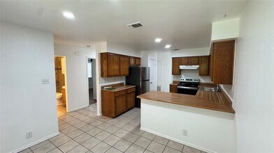 1308 Conway Dr in San Marcos, TX - Building Photo - Building Photo