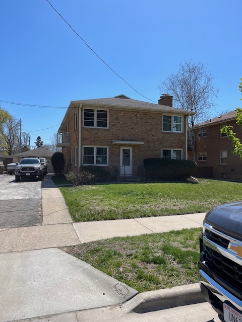 1009 Haywood Dr in Madison, WI - Foto de edificio