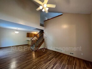 6855 Woodland Ave in West Des Moines, IA - Building Photo - Building Photo