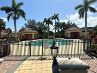 202 Royal Villagio Ct in Estero, FL - Foto de edificio - Building Photo