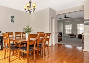 5032 Wesley Square in Frederick, MD - Building Photo - Building Photo