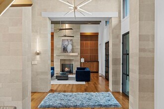 1905 Paisano Rd in Austin, TX - Foto de edificio - Building Photo