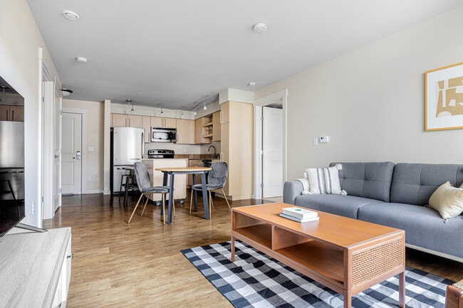 215 10th Ave E in Seattle, WA - Building Photo - Building Photo