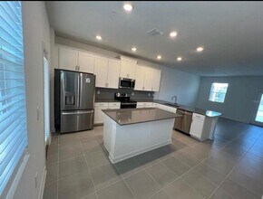 11710 Boldface Dr. in Orlando, FL - Foto de edificio - Building Photo