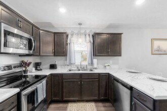 863 Central Ave in Clarksville, TN - Building Photo - Building Photo