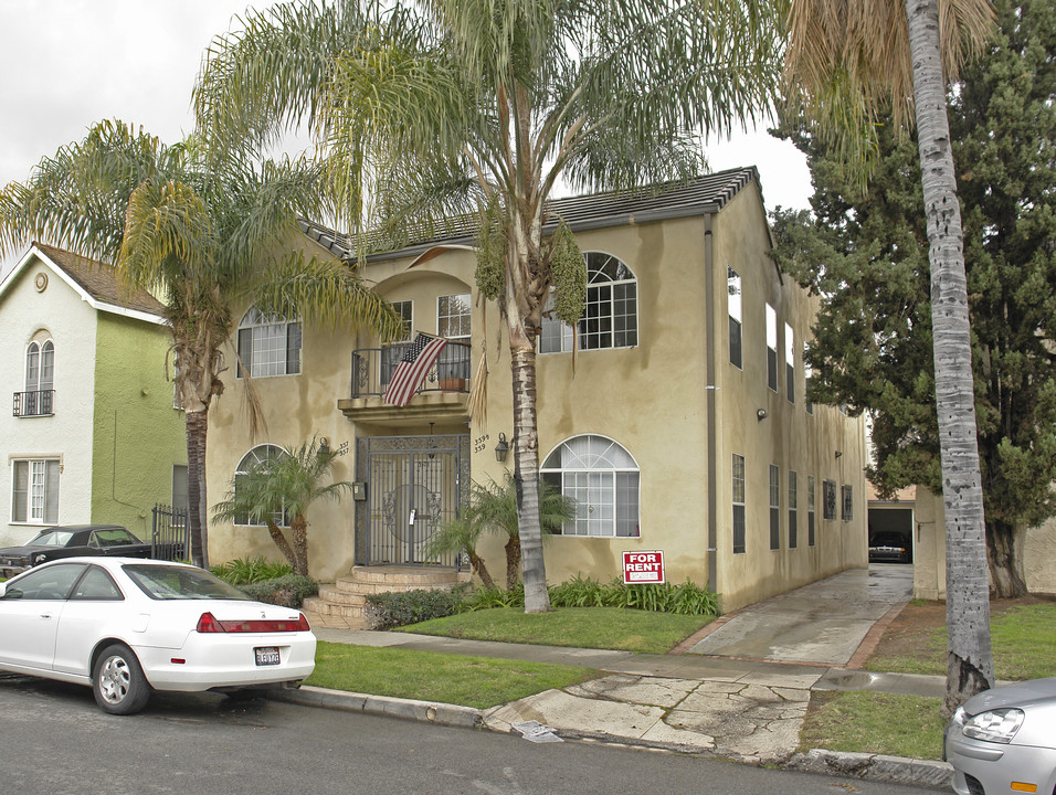 357 N Ogden Dr in Los Angeles, CA - Foto de edificio