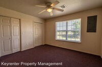 2215 W Wellington St photo'