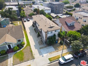 1324 W 36th St in Los Angeles, CA - Building Photo - Building Photo
