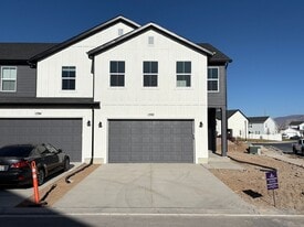 1568 N Summer Springs Cove in Salem, UT - Building Photo