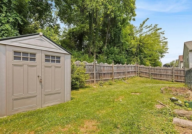 property at 15202 Bernita Dr