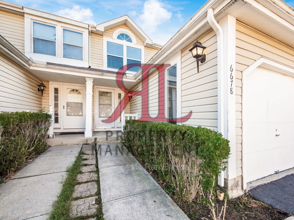 6678 Manring Ct in Reynoldsburg, OH - Building Photo