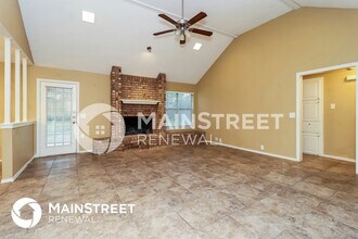 1316 Spyglass Dr in Mansfield, TX - Foto de edificio - Building Photo