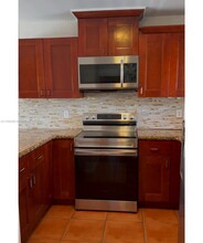 6235 SW Kendale Lakes Cir in Miami, FL - Building Photo - Building Photo