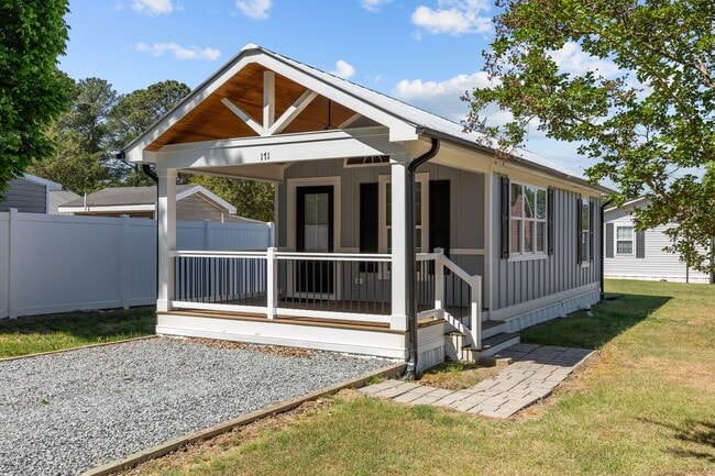 171 S Church St in Coats, NC - Building Photo - Building Photo