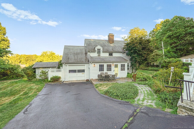 35 Lakewood Cir N in Manchester, CT - Building Photo - Building Photo