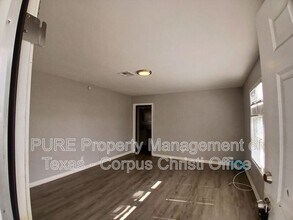 3432 Olsen Dr in Corpus Christi, TX - Building Photo - Building Photo