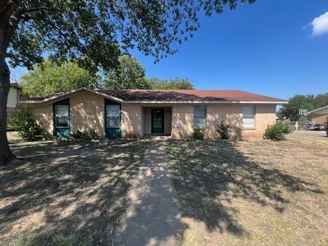 property at 129 Houston Dr