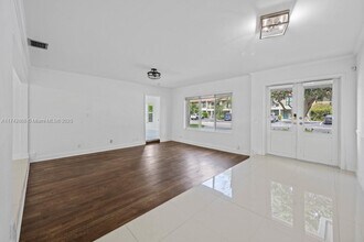 2810 NE 60th St in Fort Lauderdale, FL - Foto de edificio - Building Photo