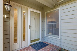 409 Hunters Cir in Greenville, SC - Foto de edificio - Building Photo