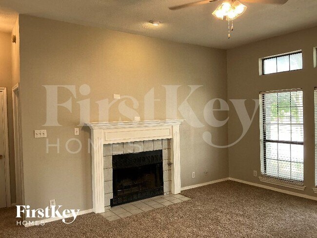 3337 Evers Pkwy in Denton, TX - Building Photo - Building Photo