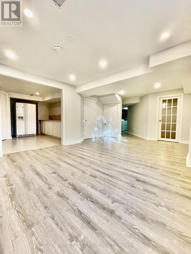 3 Teseo Ct in Richmond Hill, ON - Building Photo - Building Photo