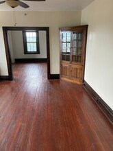 103 E Pittsburgh St in Greensburg, PA - Foto de edificio - Building Photo