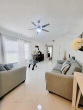 1697 SW Clover St in Port St. Lucie, FL - Building Photo - Building Photo