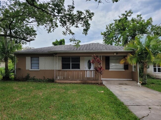 property at 2235 Lakeview St