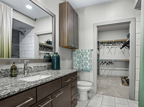 6200 E Riverside Dr in Austin, TX - Building Photo - Building Photo