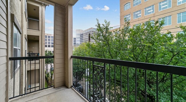 5720 Forest Park Rd, Unit 3409