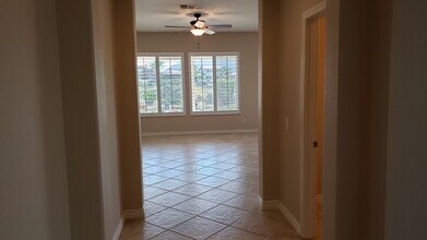 45058 Silver Rose St in Temecula, CA - Building Photo - Building Photo