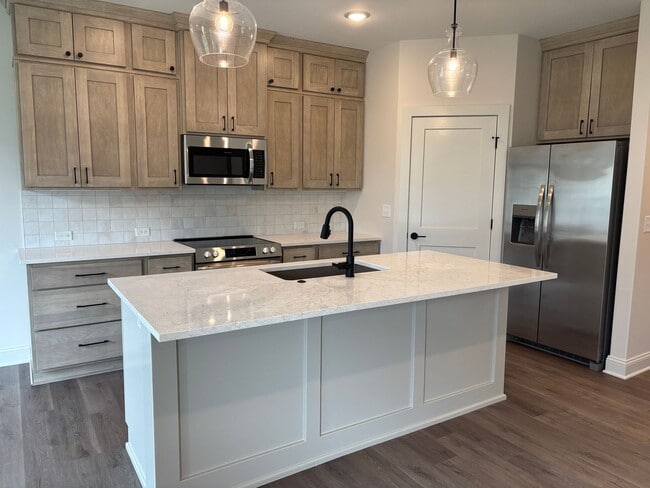 123-129 N Sheridan Ave in Valley Center, KS - Building Photo - Building Photo