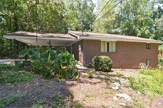 6667 Bass Cir in Buford, GA - Building Photo - Building Photo