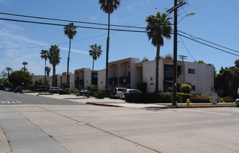 The Thomas House in San Diego, CA - Building Photo - Building Photo