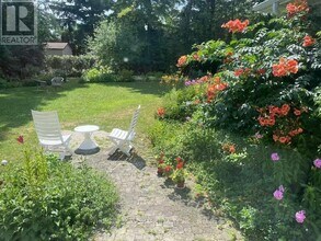 26 Manorcrest Dr in Toronto, ON - Building Photo - Building Photo