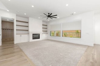 308 S Water Crse Dr in Washington, UT - Building Photo - Building Photo