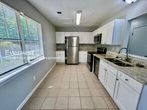 5049 Donnell Way in Decatur, GA - Building Photo - Building Photo