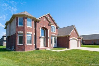 15357 Prentice Ct in Macomb, MI - Building Photo - Building Photo