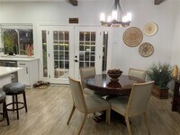 840 Threadneedle St photo'