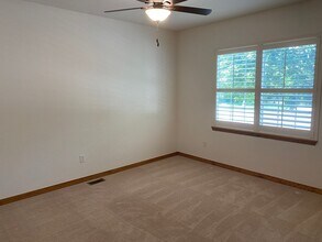 1805 White Feather Dr in Longmont, CO - Building Photo - Building Photo