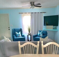 2005 Fogarty Ave in Key West, FL - Building Photo - Building Photo