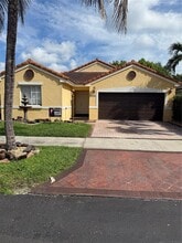 15921 SW 82nd St in Miami, FL - Building Photo - Building Photo