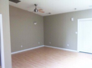 105 Prall St, Unit 302 303 304 in Lexington, KY - Building Photo - Building Photo