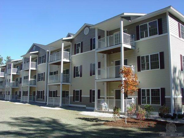 CenterStone Residences in Concord, NH - Building Photo